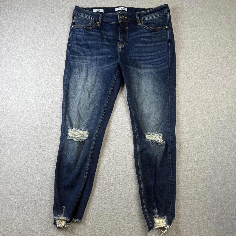 Vigoss Women's Size 32 Medium Wash Blue Thompson Tomboy Distressed Jeans